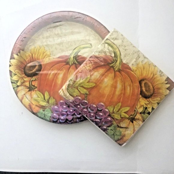 NWT Party Creations Fall Thanksgiving 7" Paper Plate & 5" Napkin Set-Pumpkin - Picture 1 of 5